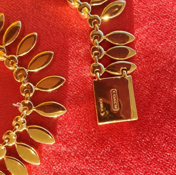 COACH CUPCHAIN NECKLACE DISCONTINUED - Picture 10 of 16